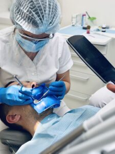 5 Signs You Need to See a Dentist in Freetown